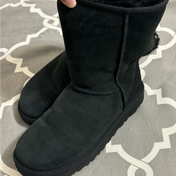 Ugg, Black Boots - Picture 5 of 6